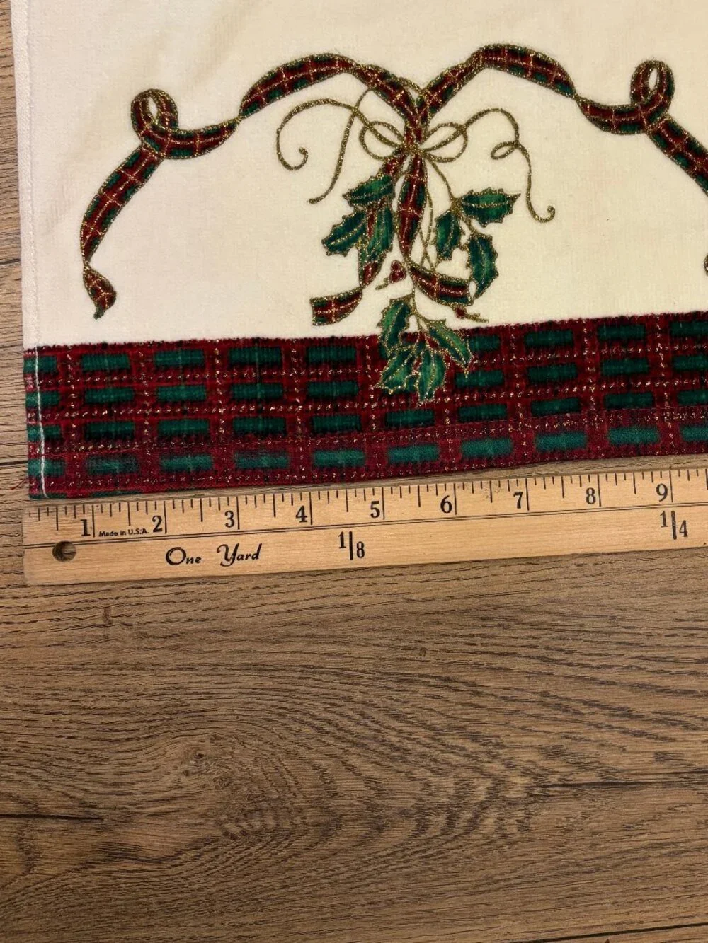 Lenox Christmas Holly Ribbon Towel Set 2 Bath 1 Hand Display Only EUC Holiday